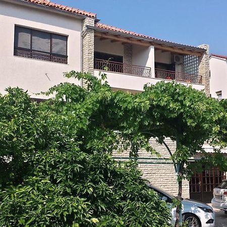 希贝尼克 克尔尼克旅馆酒店 外观 照片